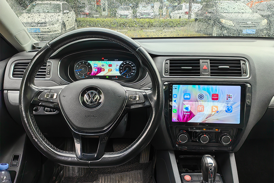 VW Jetta digitalt instrumentcluster